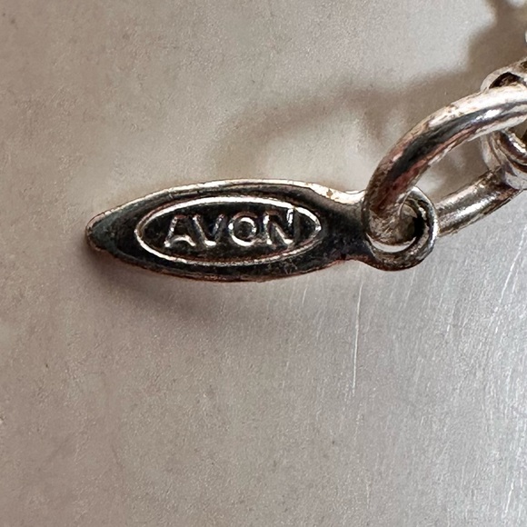 Avon SH signed silver tone purple rhinestone choker necklace - Picture 4 of 7